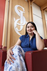Portrait of Promise Scholar Dariana Zavala