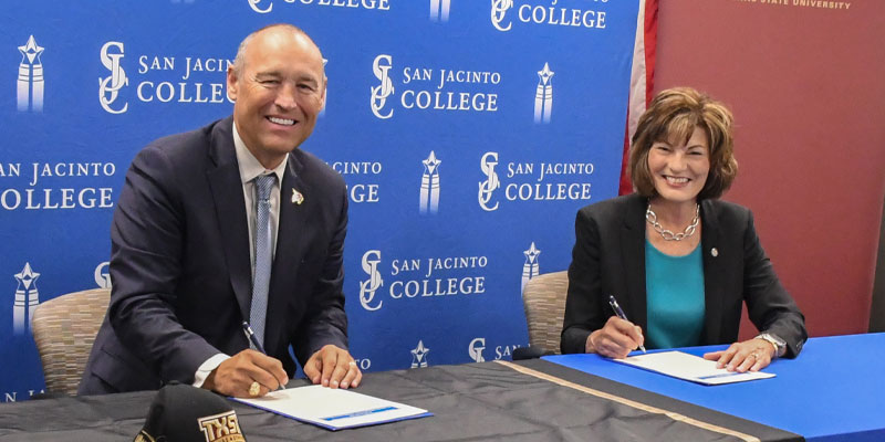 San Jacinto College and Texas State University sign a co-enrollment agreement